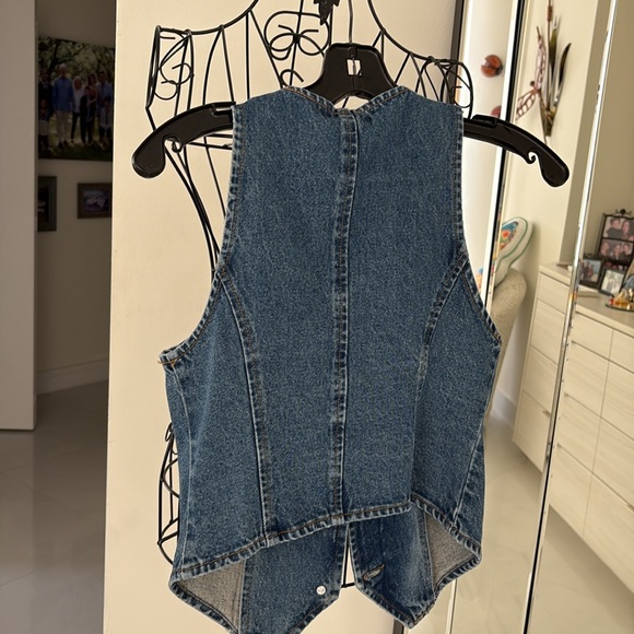 STEVE MADDEN MICKY VEST - Picture 9 of 11